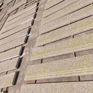 庆阳 黄金麻花岗岩光面楼梯踏步