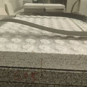 庆阳 芝麻白花岗岩6.0公分荔枝面五轴加工雕刻盲点