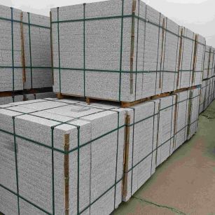 庆阳 白麻花岗岩石材荔枝面地铺石（300*600*50）