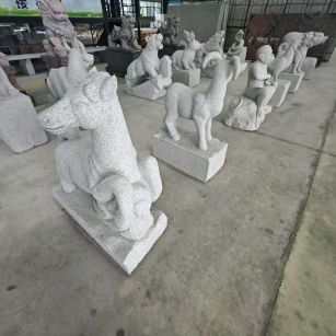 庆阳 芝麻白花岗岩造型立体雕刻——十二生肖