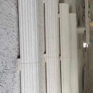 庆阳 花岗岩厂家带你看白麻花岗岩门楼大柱柱皮