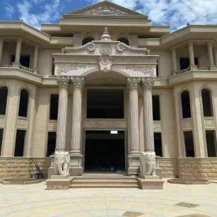 庆阳 黄金麻别墅外墙干挂，大柱，大象，蘑菇石，雕花板