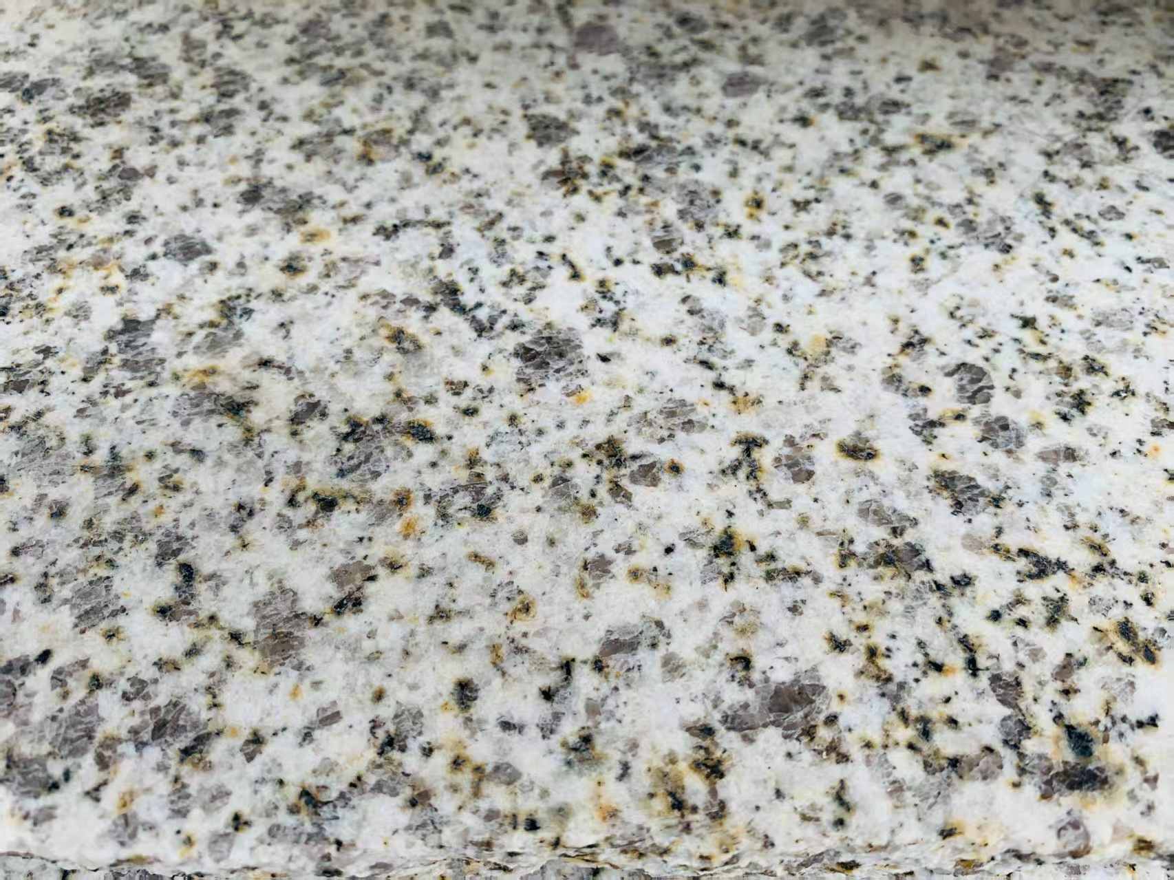 庆阳 黄金麻花岗岩石材浅黄光面