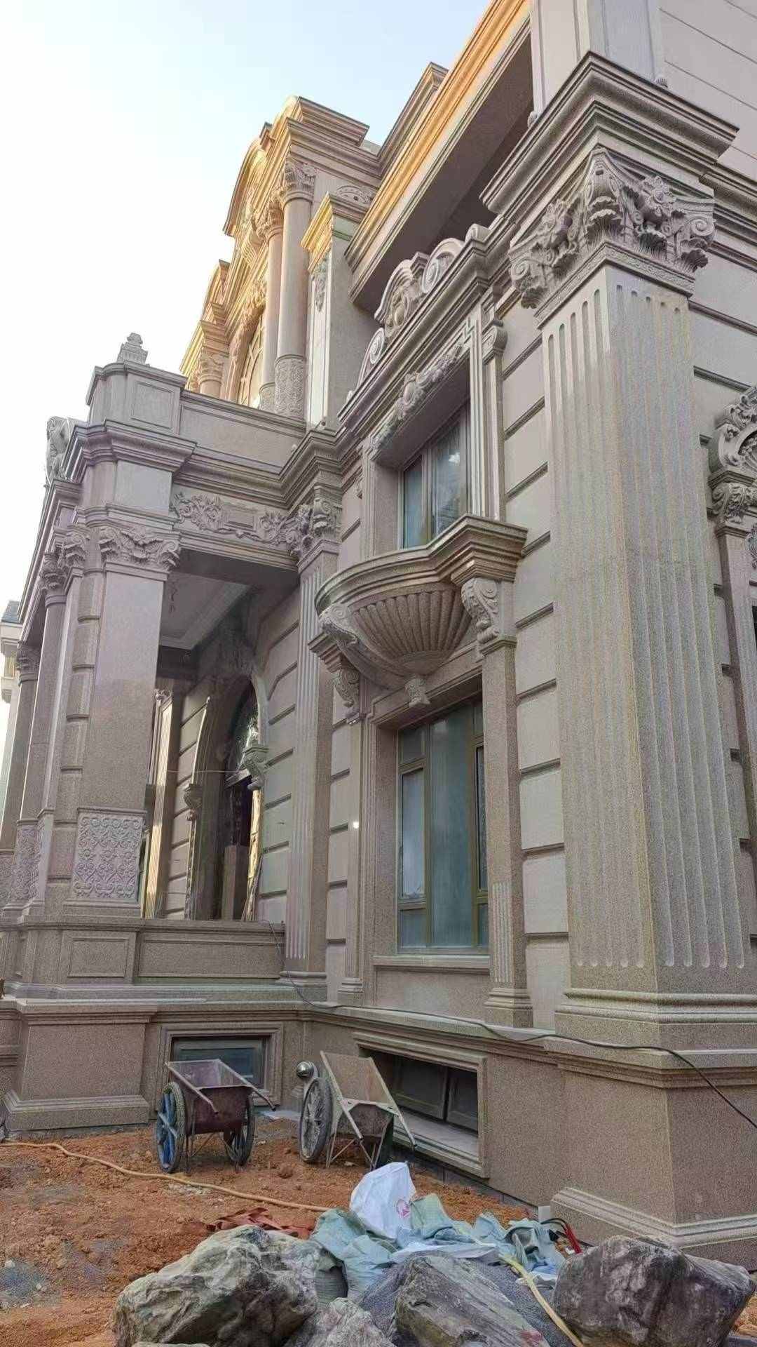 庆阳 黄金麻花岗岩光面别墅外墙干挂施工完成