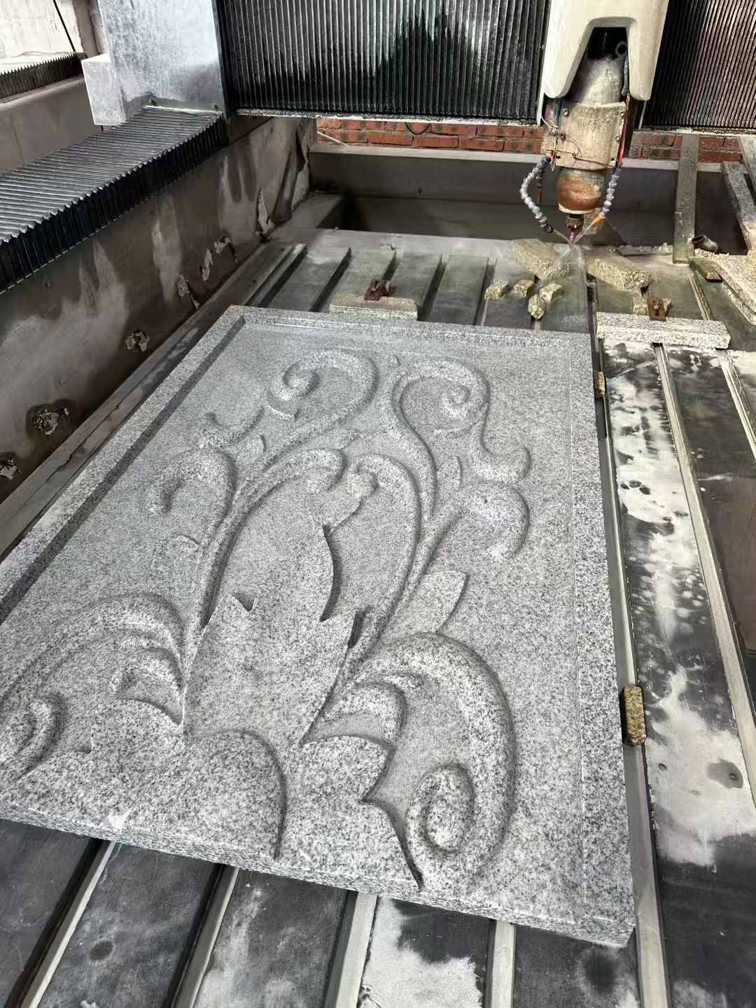 庆阳 白麻别墅干挂雕花板