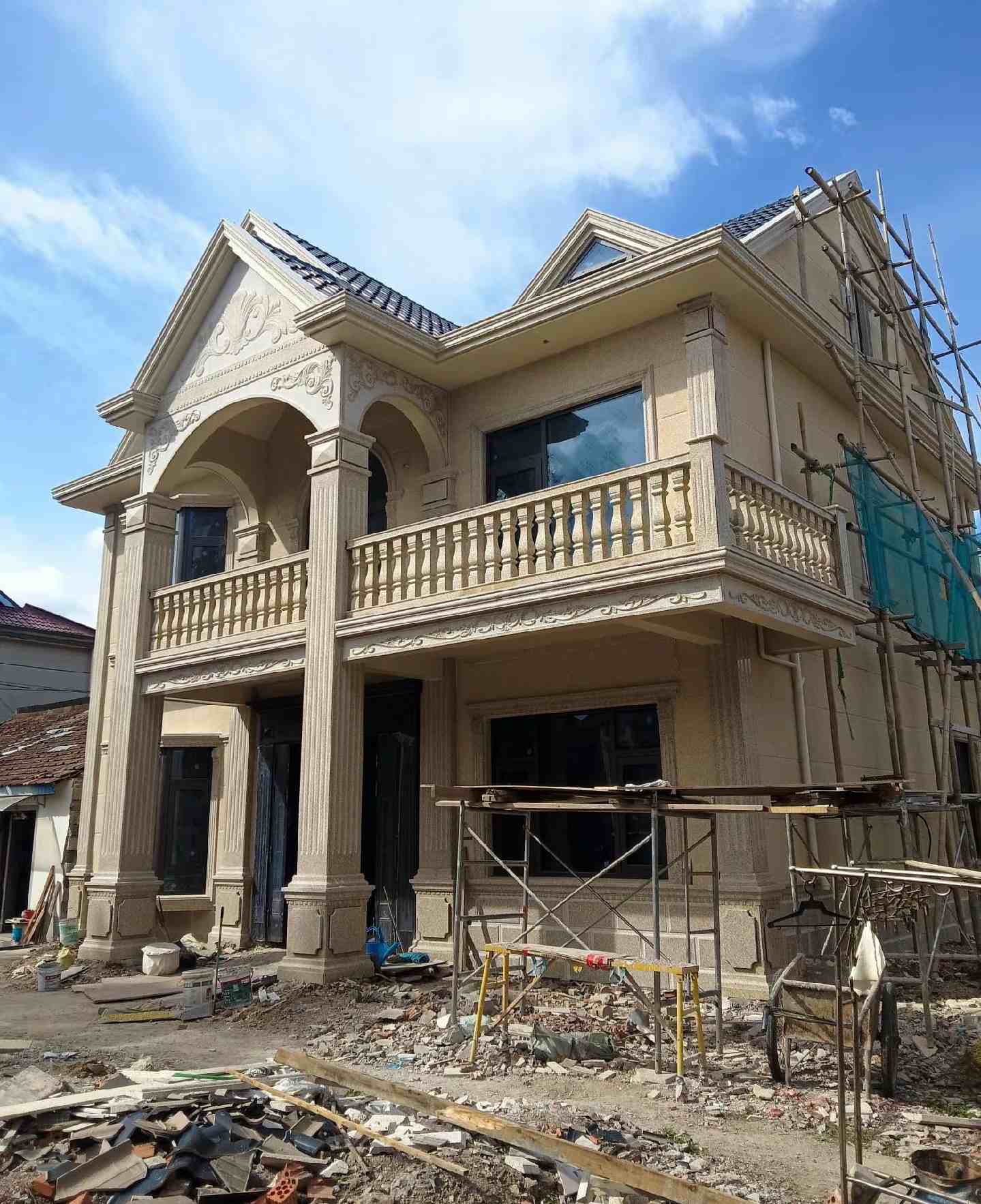 庆阳 黄金麻花岗岩石材私人别墅雕花门楼柱阳台栏杆