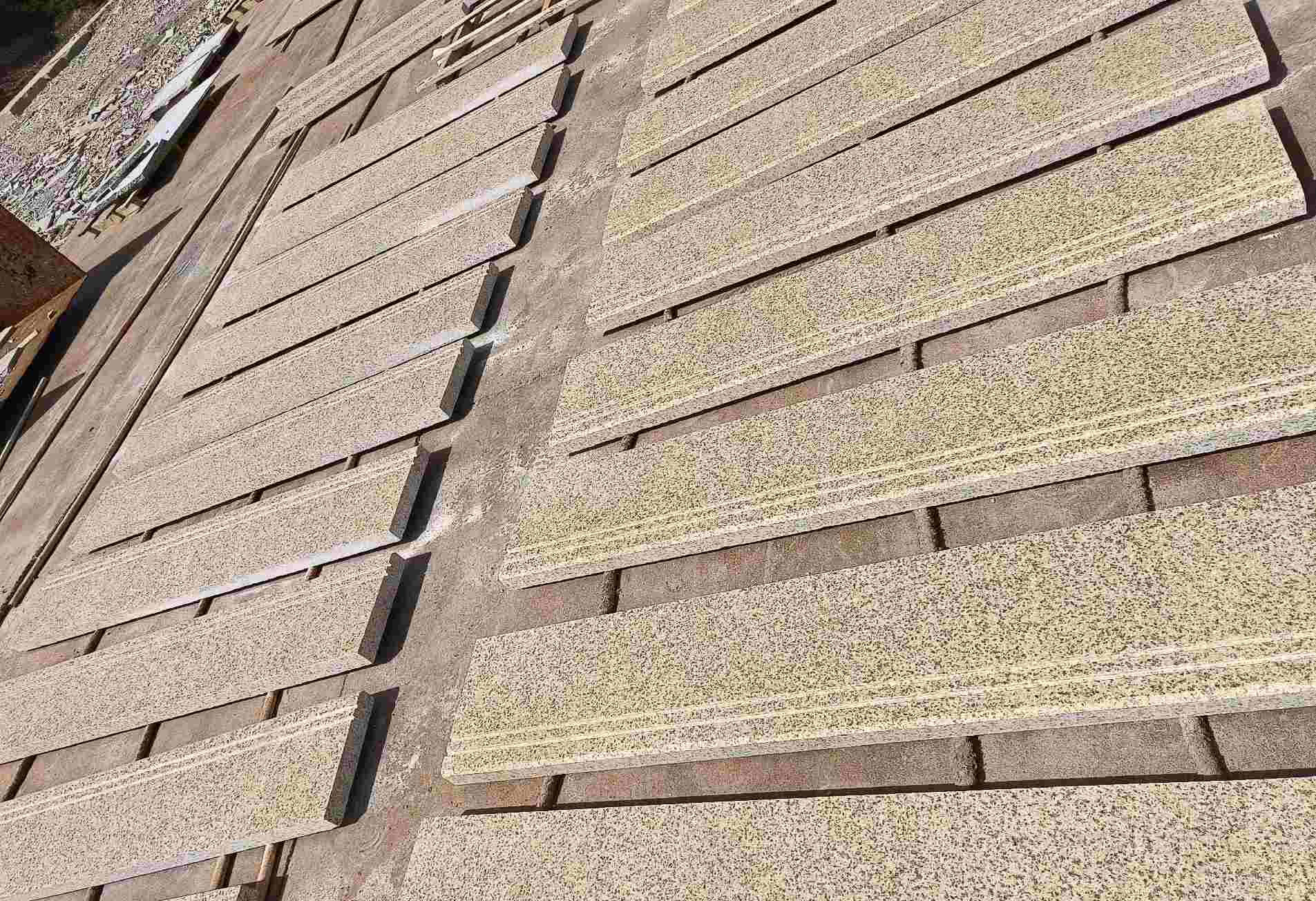 庆阳 黄金麻花岗岩光面楼梯踏步