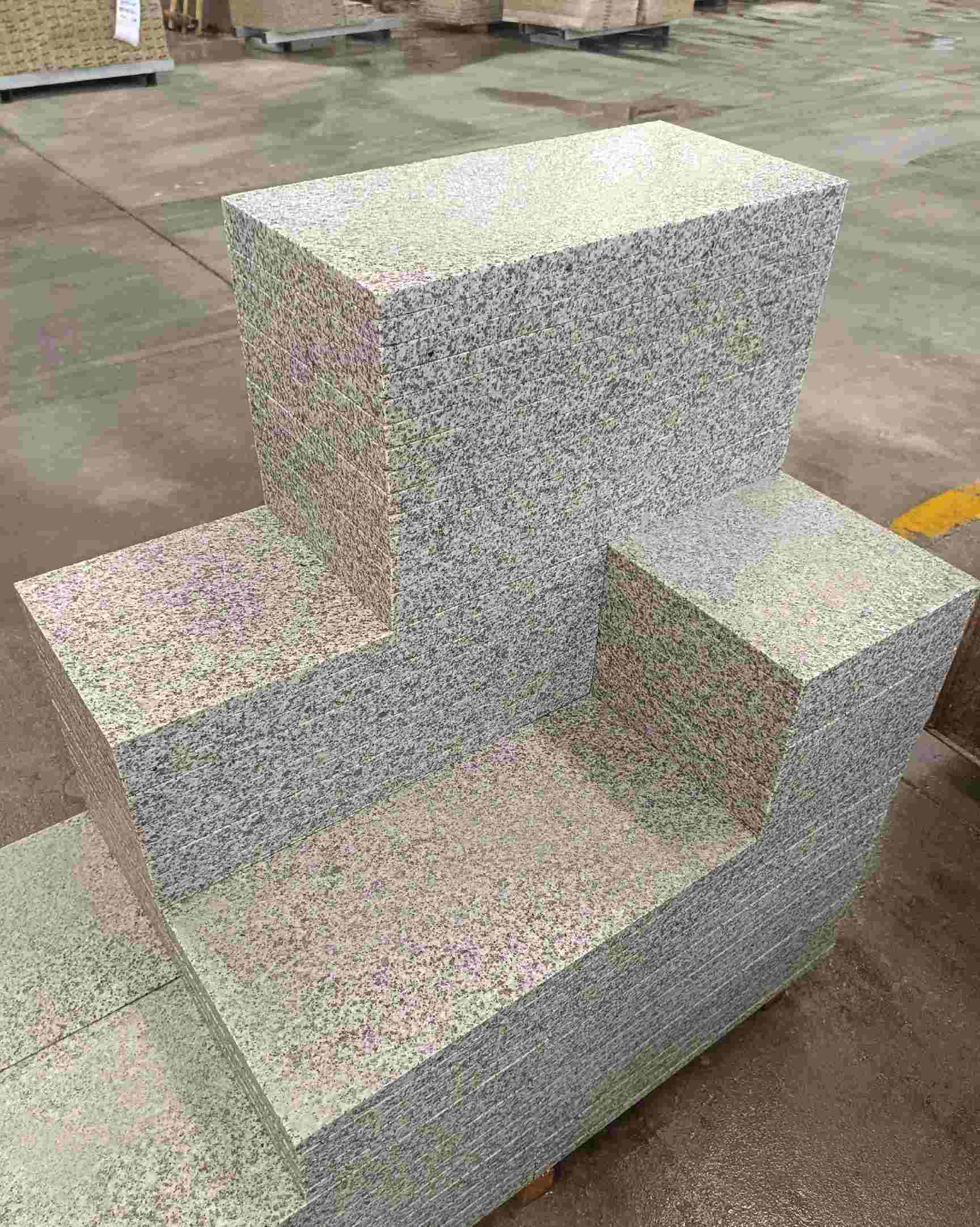 庆阳 白麻花岗岩荔枝面地铺石