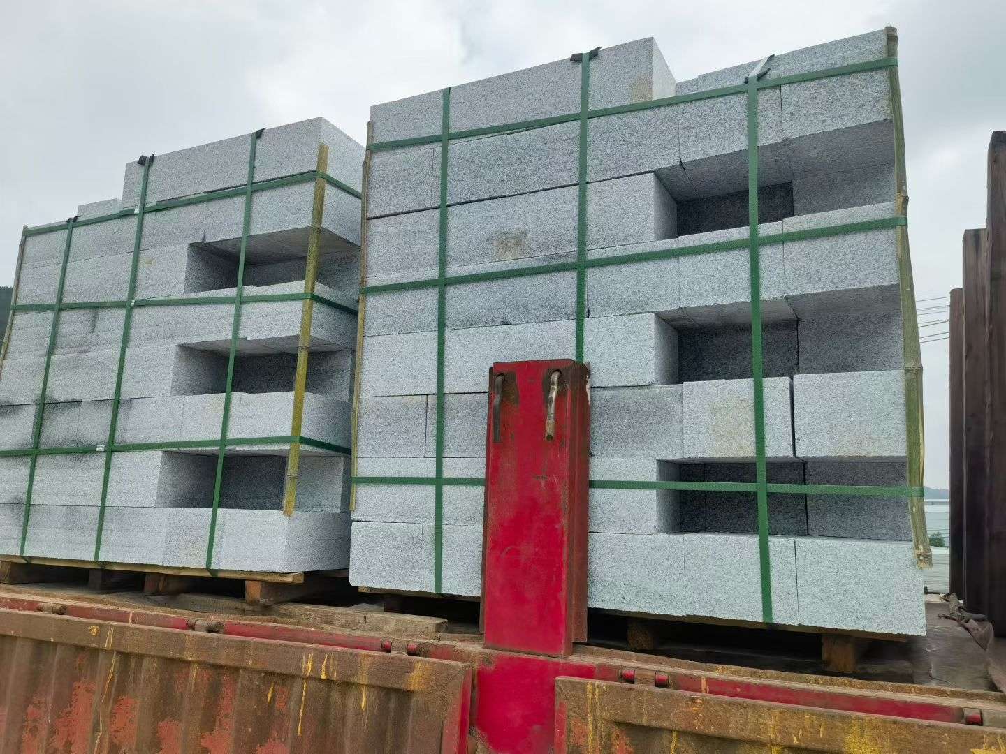 庆阳 芝麻白花岗岩路沿石，平石，路侧石，马路牙子，路缘石，立缘石，平缘石等