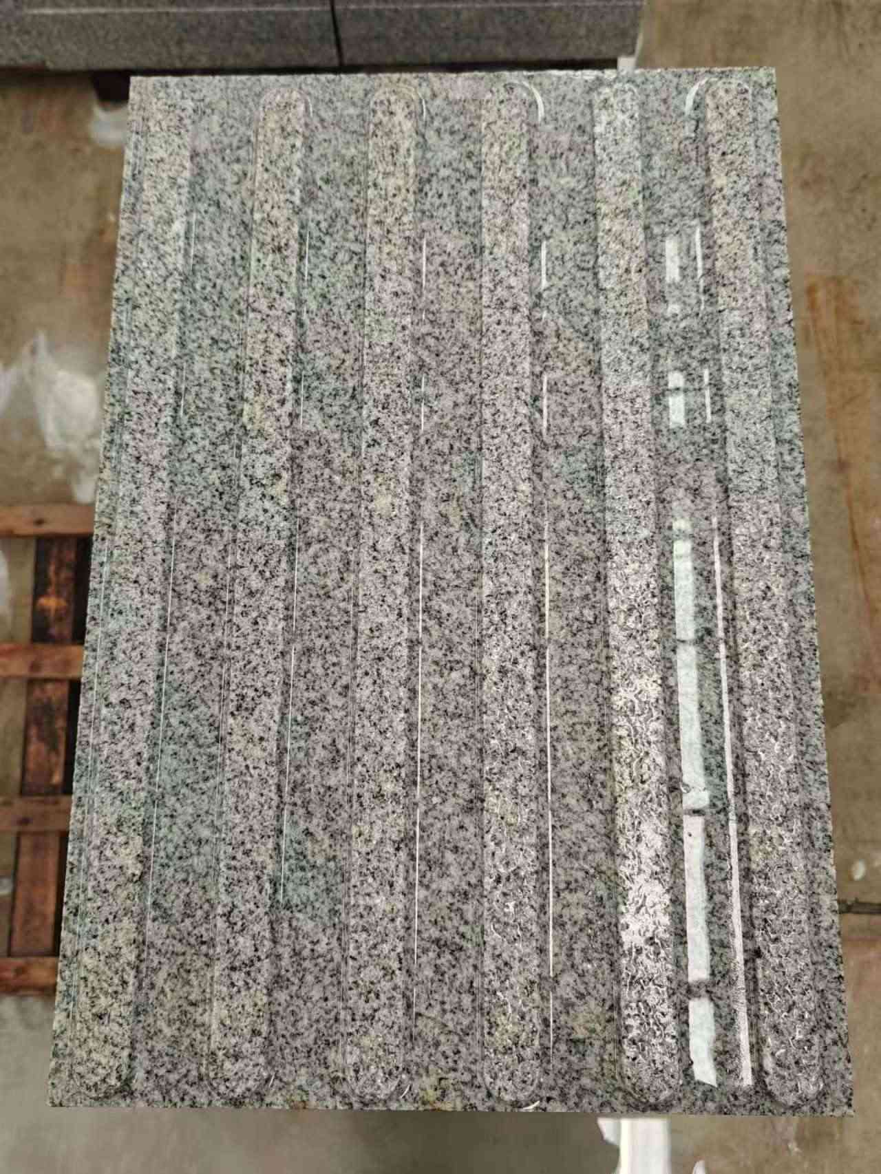 庆阳 芝麻白花岗岩荔枝面雕刻盲道，盲条